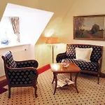 Meinsbur Boutique Отель 4*