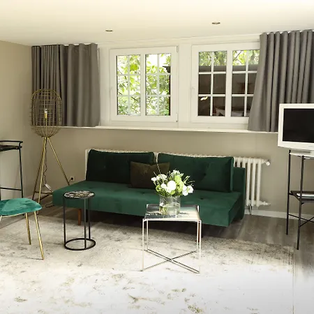 Meinsbur Boutique Hotel 4*