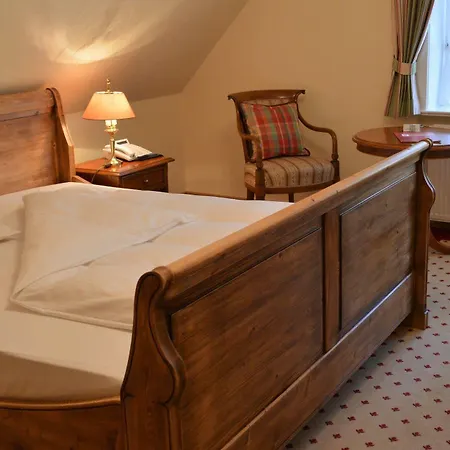 Meinsbur Boutique בנדסטורף