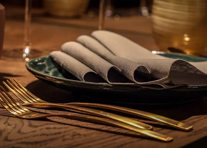 Meinsbur Boutique Отель 4*