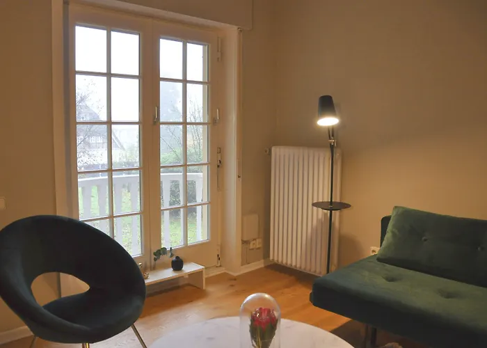 Meinsbur Boutique Отель