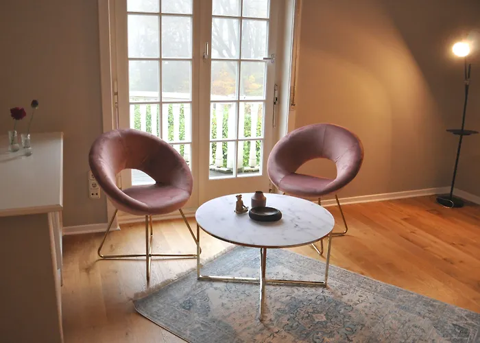 Meinsbur Boutique Отель