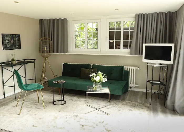 Отель Meinsbur Boutique 4*